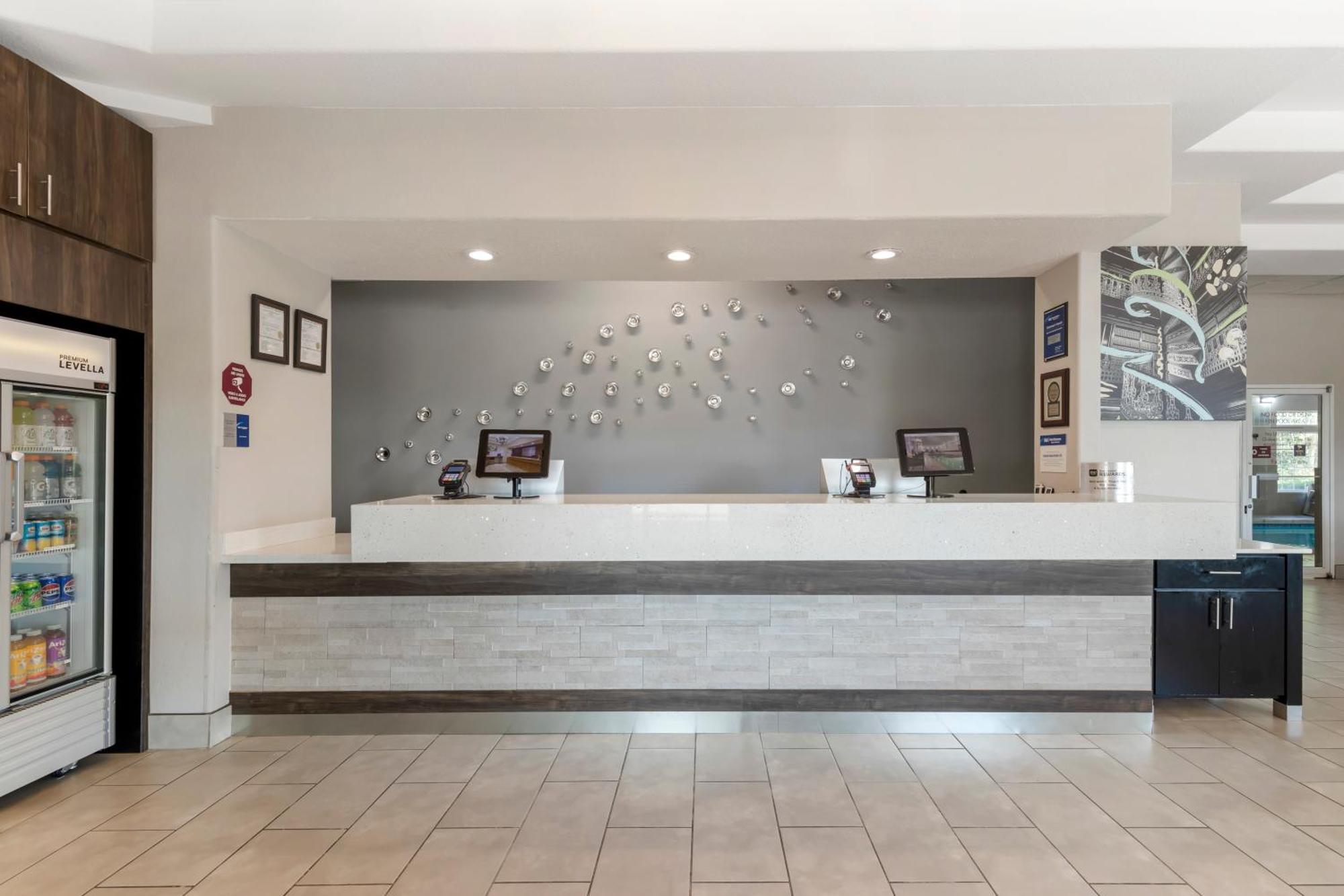 Best Western Plus Des Moines West Inn & Suites Clive Exterior foto