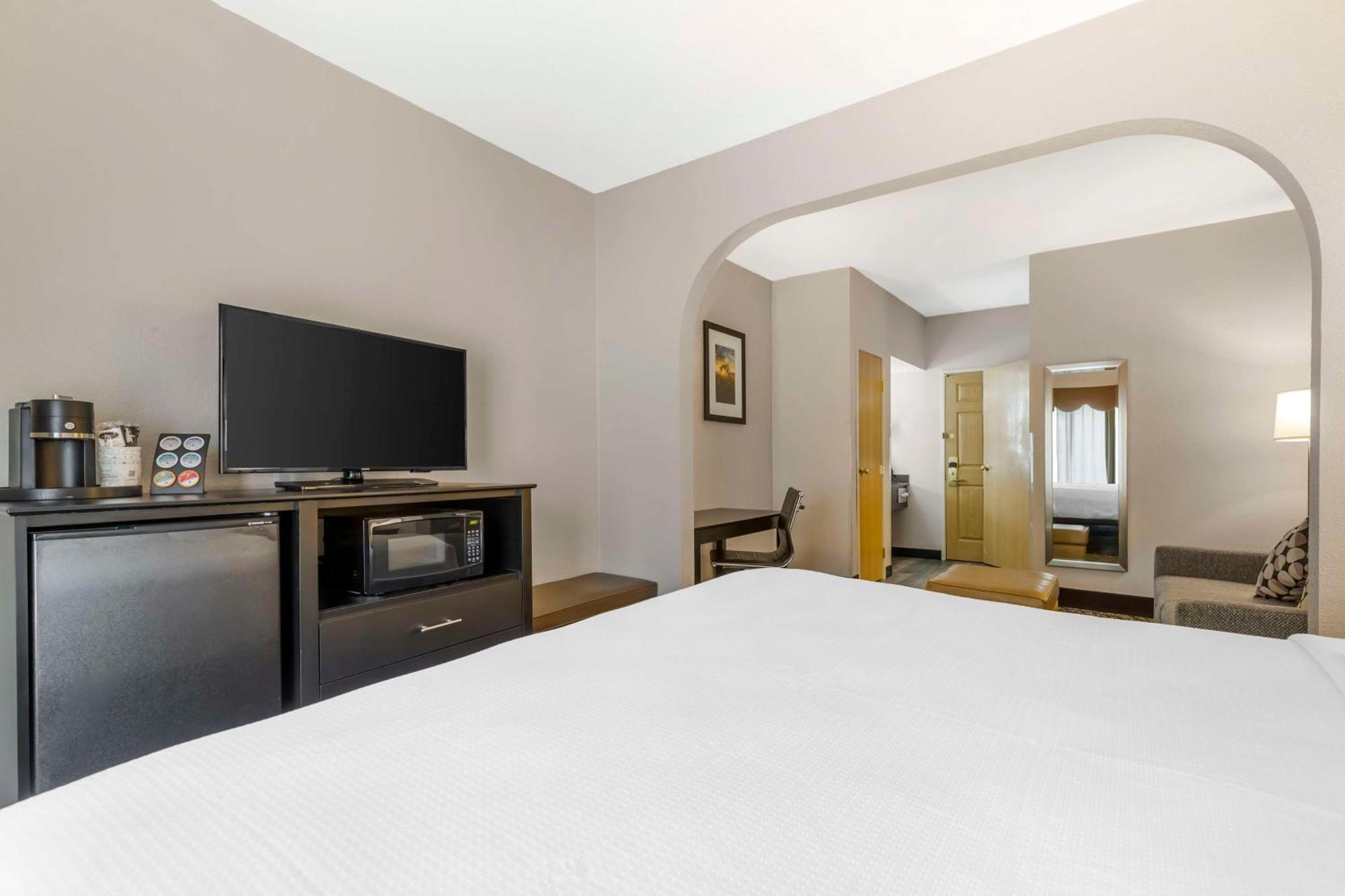 Best Western Plus Des Moines West Inn & Suites Clive Exterior foto